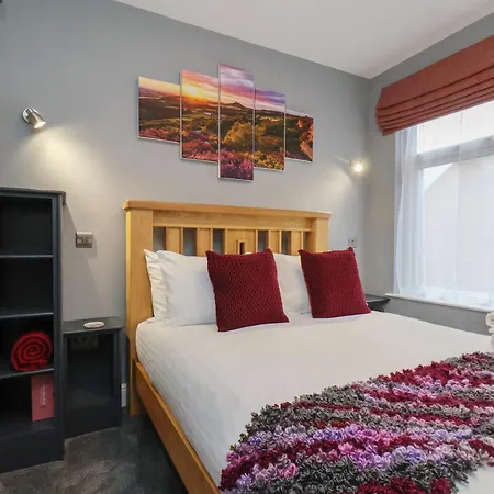 Arthur's House * Great Ayton