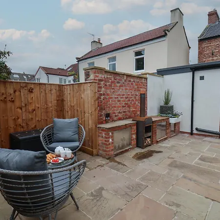 Arthur's House * Great Ayton